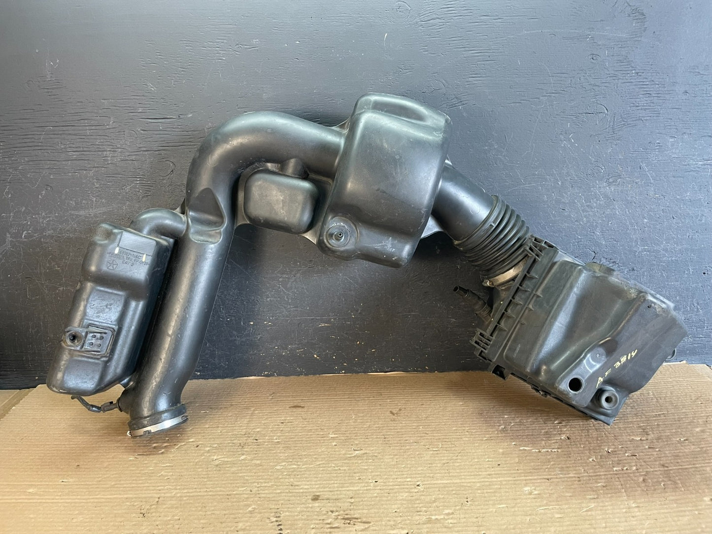 2011 - 2013 Dodge Durango 3.6L Resonator Air Intake Tube AF3514 DW5