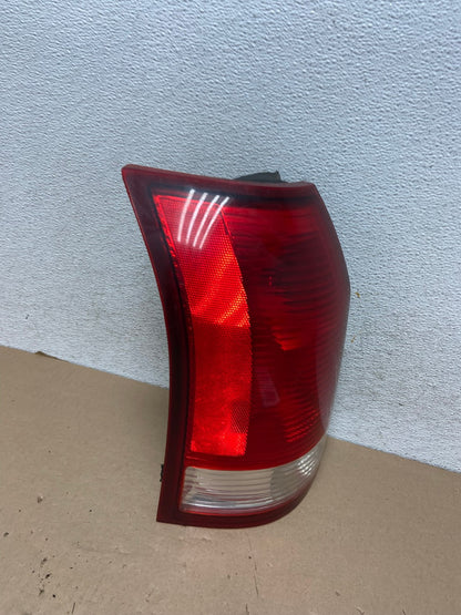 2004 2005 2006 2007 Saturn Vue Left Driver Lh Side Tail Light AG3366 LK2