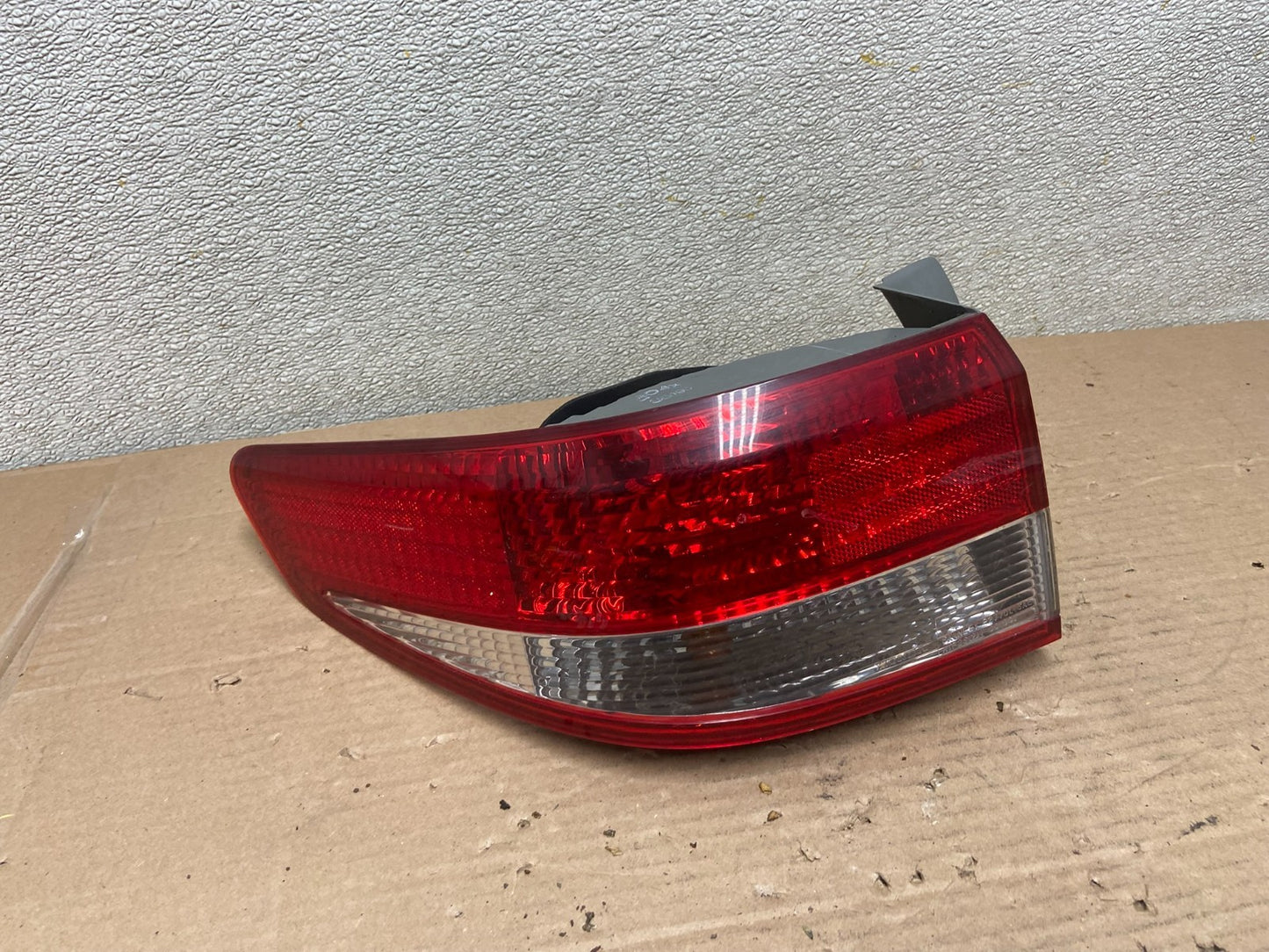 2003 to 2004 Honda Accord Sedan Left Driver Lh Side Tail light AA93331 LK0