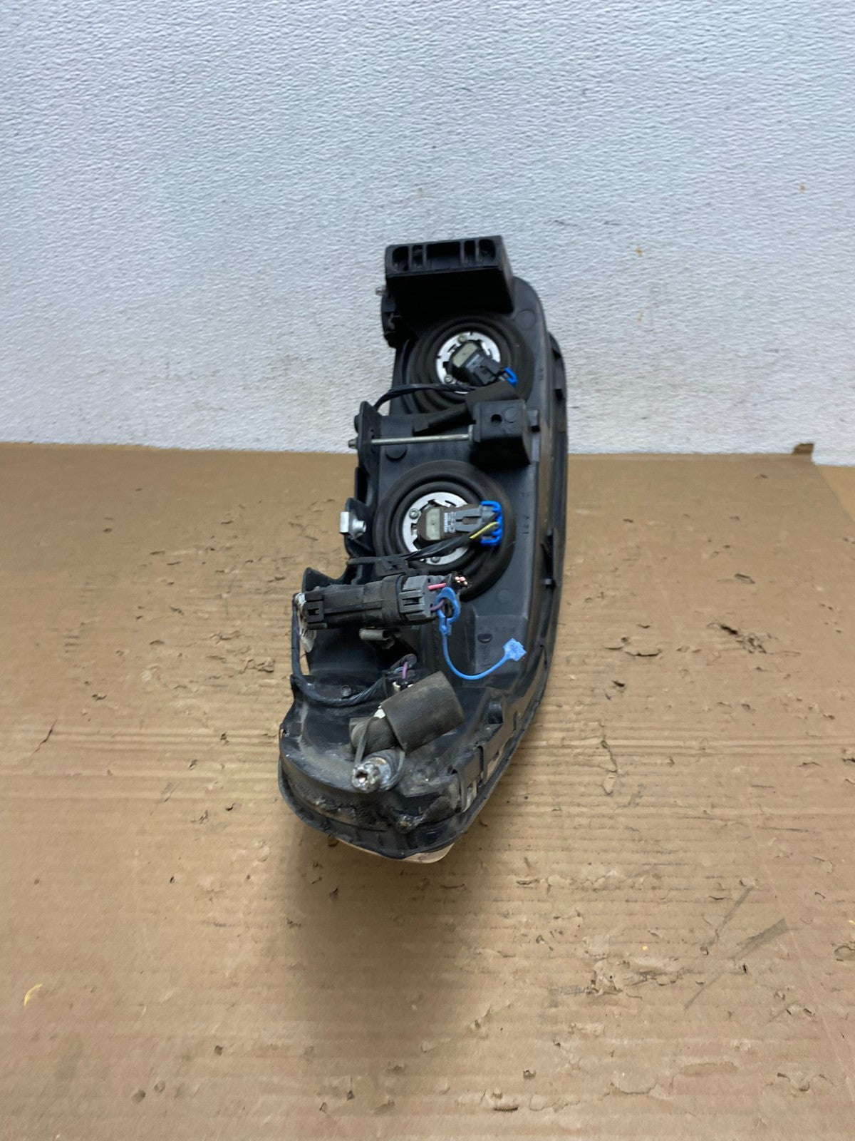 2000 to 2005 Buick Lesabre Headlight Left Driver Lh Side Halogen AD4354 DW8