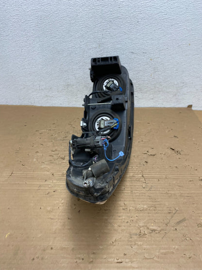 2000 to 2005 Buick Lesabre Headlight Left Driver Lh Side Halogen AD4354 DW8