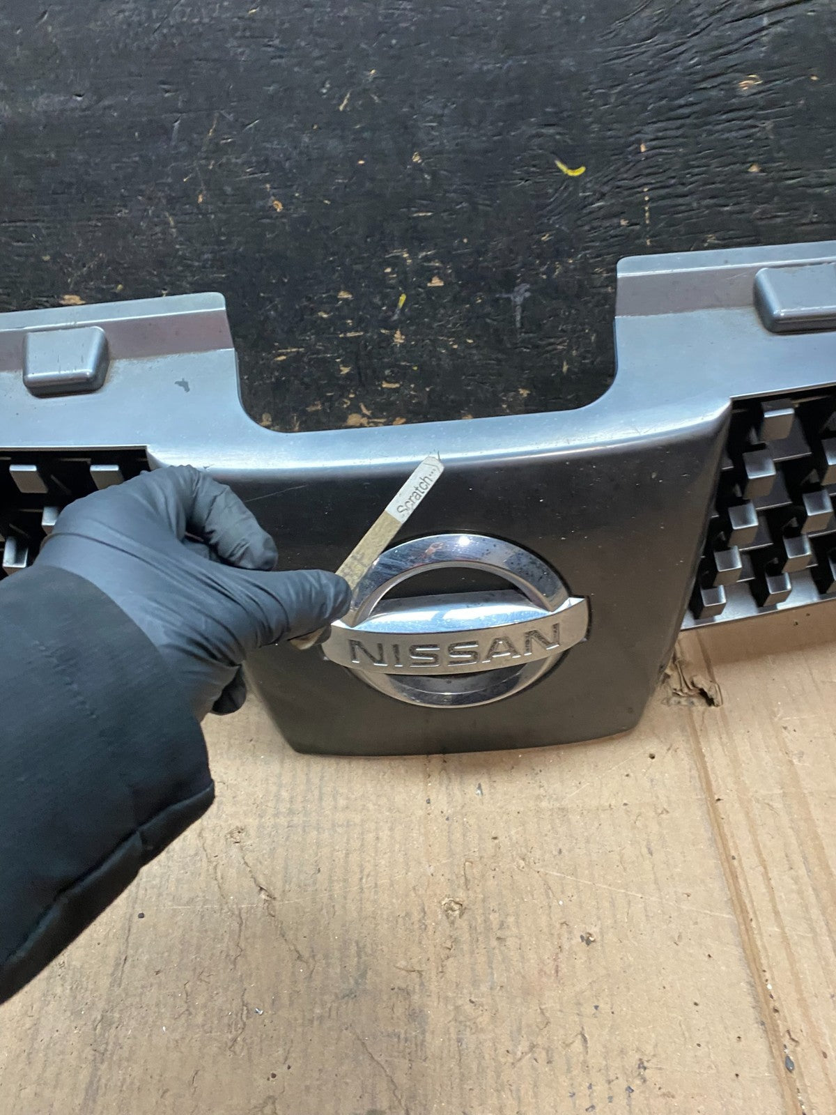 2004 to 2006 Nissan Quest Front Upper Grill Grille W4839 DG5