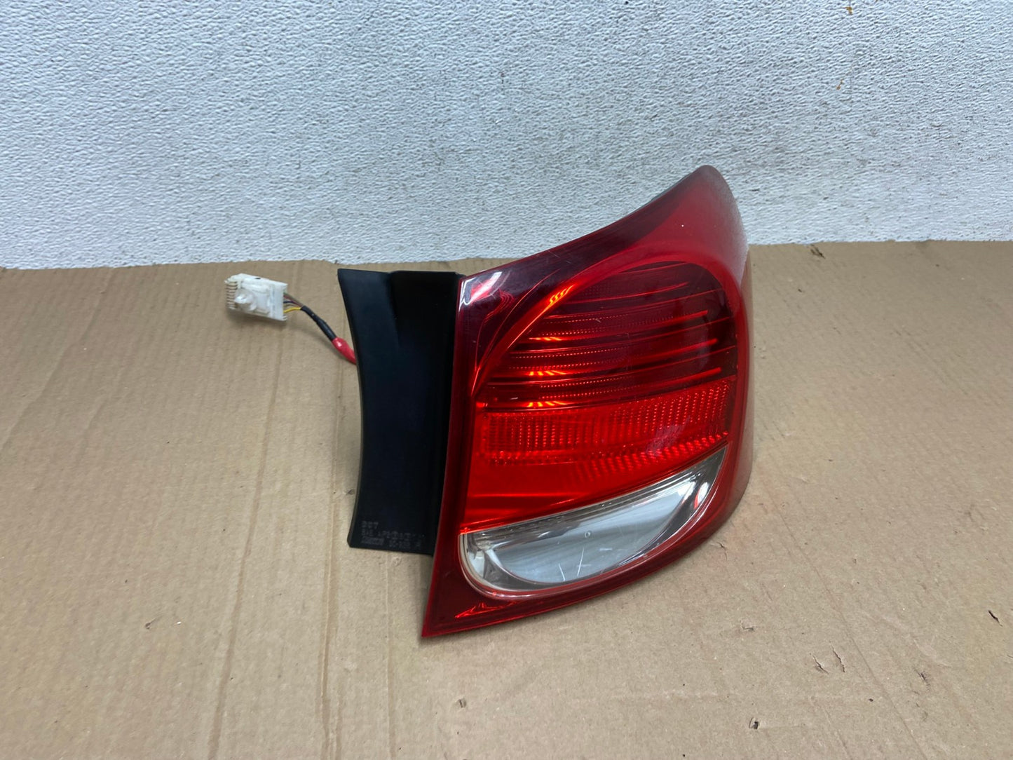 2006-2011 Lexus GS350 GS430 GS450H Right Passenger RH Tail Light AE8913 LK2
