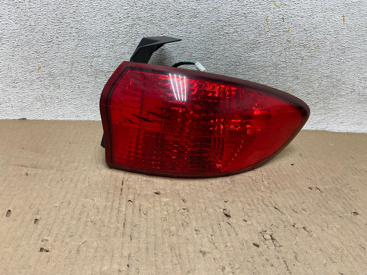 2006-2007 Subaru Tribeca B9 Right Passenger Rh Side Tail Light AH5973 LK0