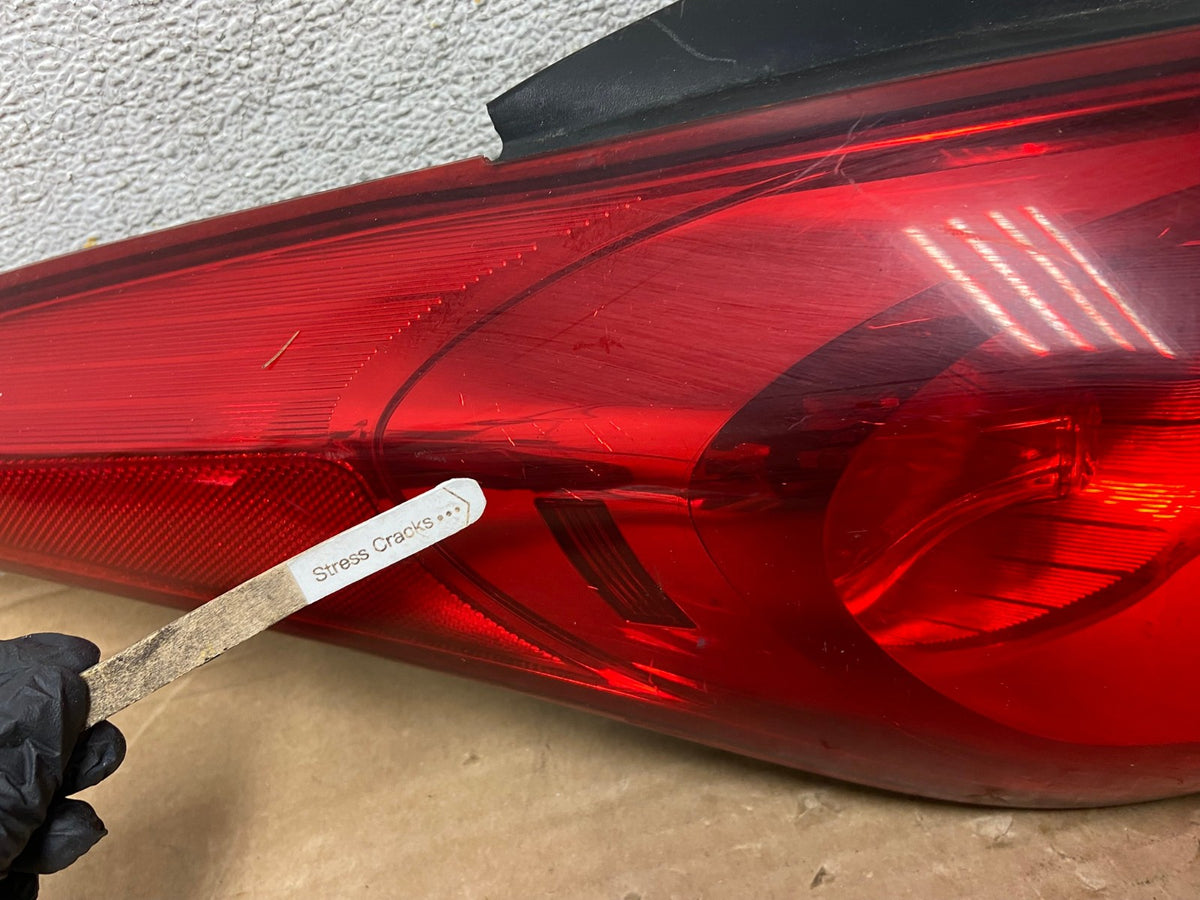 2011 2012 2013 Hyundai Elantra Sedan Left Driver Side Tail Light AH8536 LK3