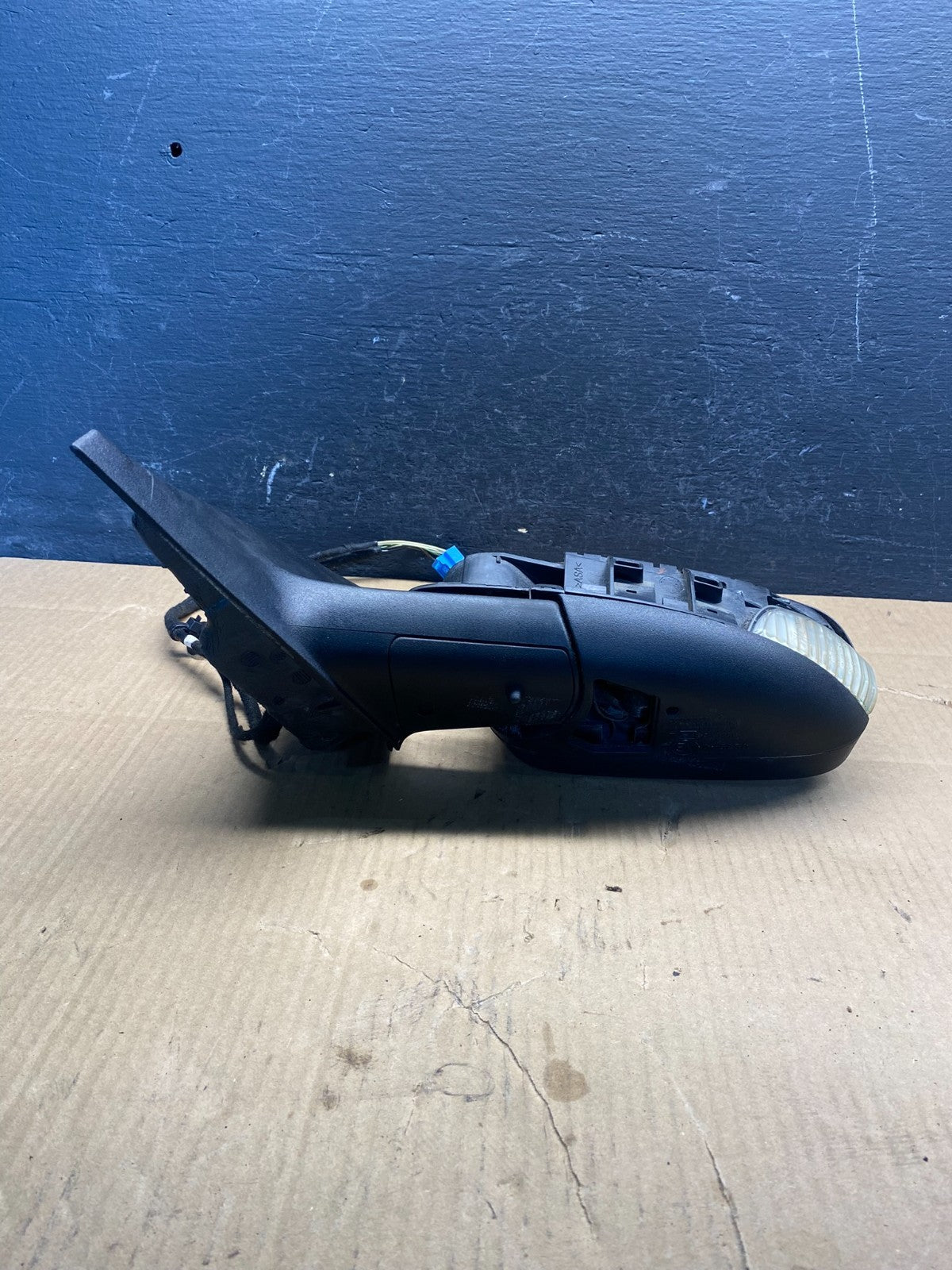 2004 - 2006 Volvo S40 Left Driver Side Turn Signal View Door Mirror AD4894 DG3