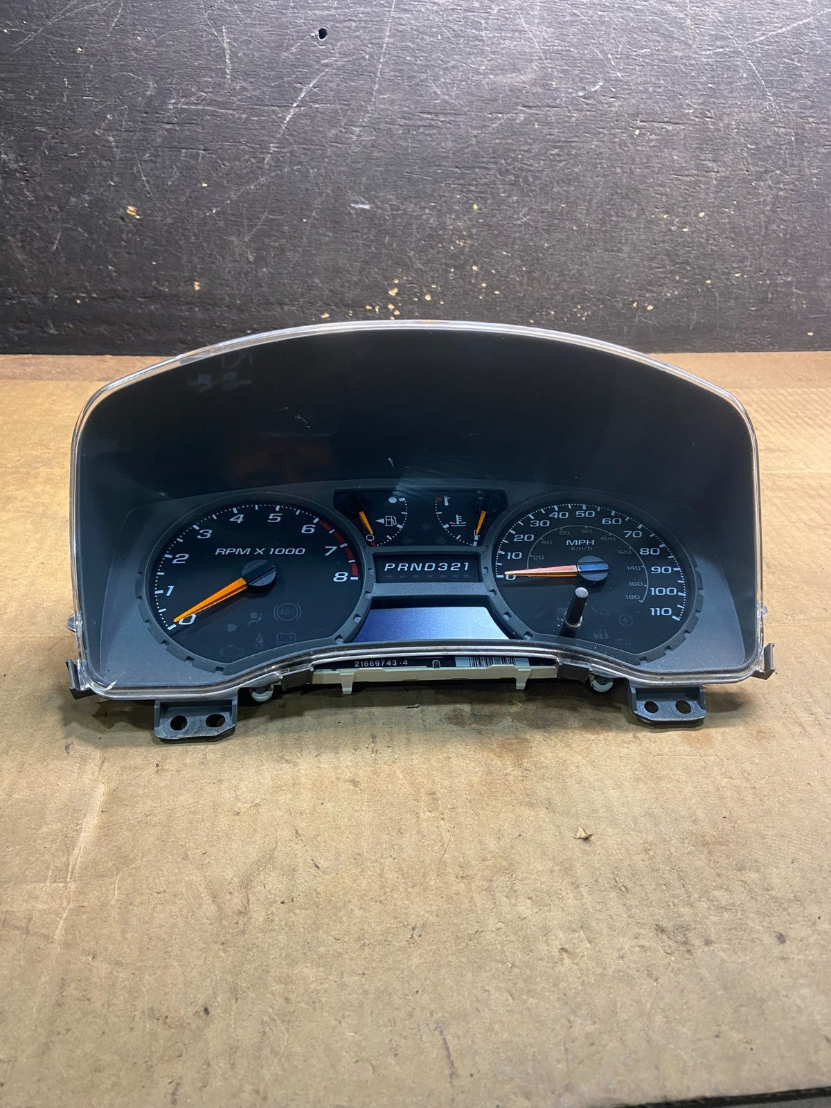2006 Chevrolet Colorado Instrument Cluster Speedometer OEM Y4584 DG0