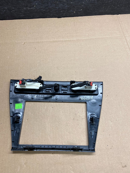 2006 to 2009 Ford Fusion Center Dash Radio Bezel Trim ai6218 DG4