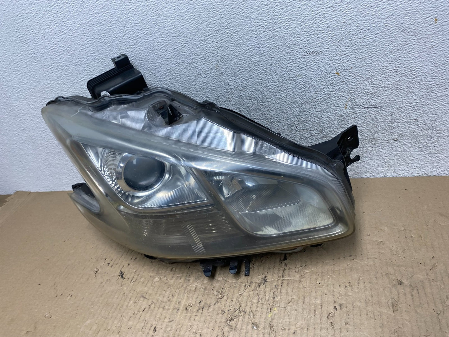 Halogen 2009-2014 Nissan Maxima Right Passenger Headlight AF7008 DW1