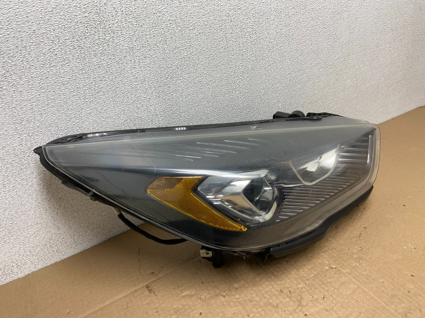 2017 - 2019 Ford Escape Right Passenger Side LED Headlight W/Module AB6212 DG2