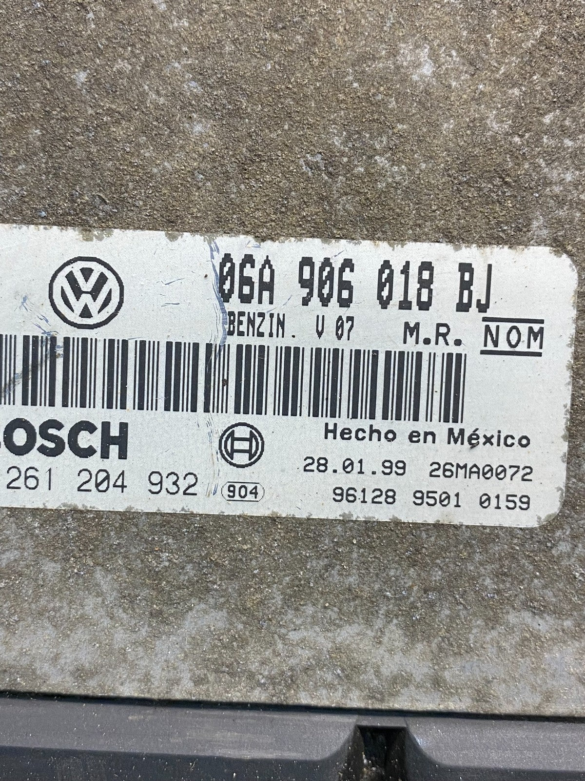 1999 2000 2001 Volkswagen Jetta Engine Computer Ecu Pcm Ecm Pcu ad9950 DG2