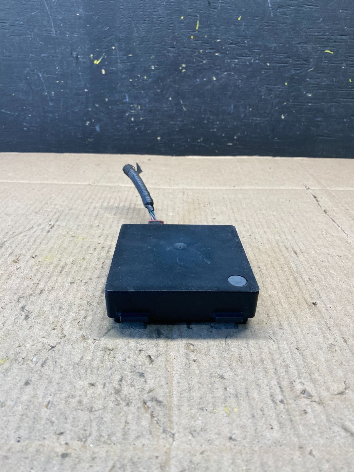 2011 to 2015 Ford Lincoln Rear Radar Blind Spot Module OEM r6079 DG1