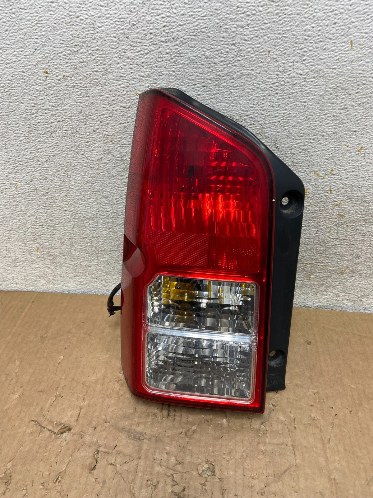 2005 to 2012 Nissan Pathfinder Tail light Left Driver Lh Side AI9162 LK0