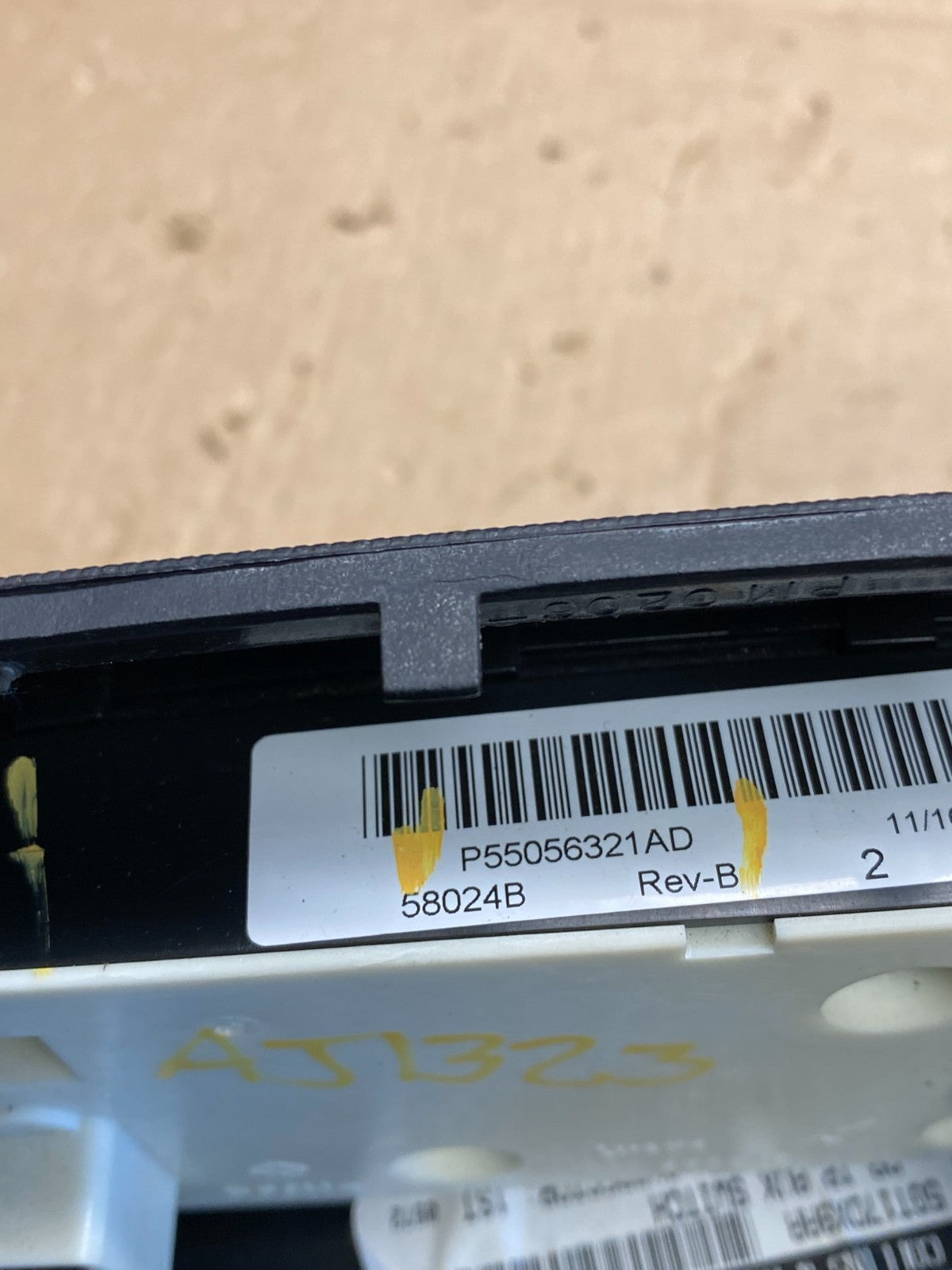 2002 to 2005 Dodge Ram Radio Climate Control Dash Air Vent Bezel Trim aj1323 DG5
