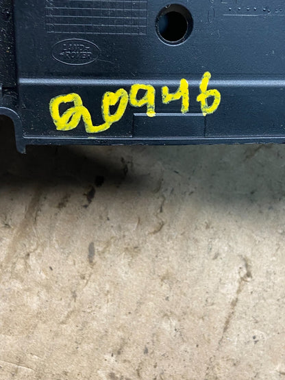 2005-2009 Land Rover LR3 Dash Ash Tray Bracket Panel W/Power Points q0946 DG7