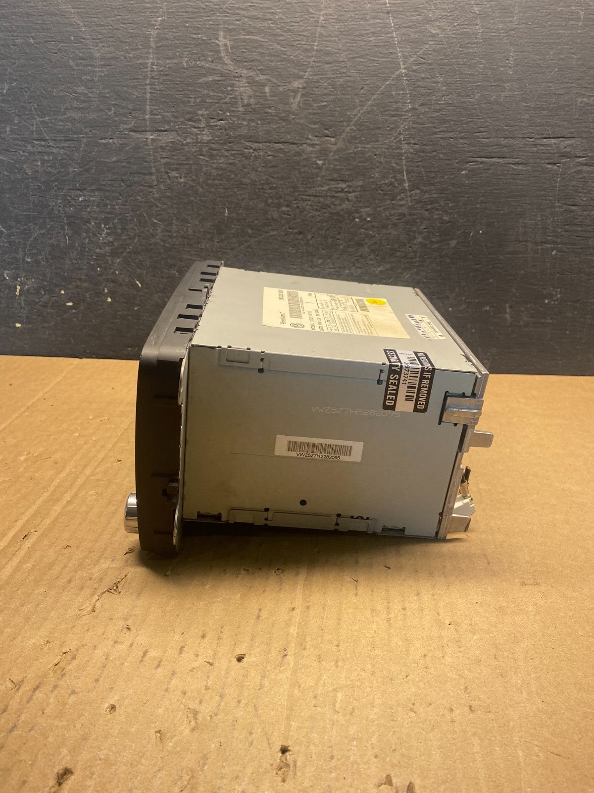 2009 to 2017 Volkswagen Tiguan Radio AM/FM CD Player AG3779 DG1
