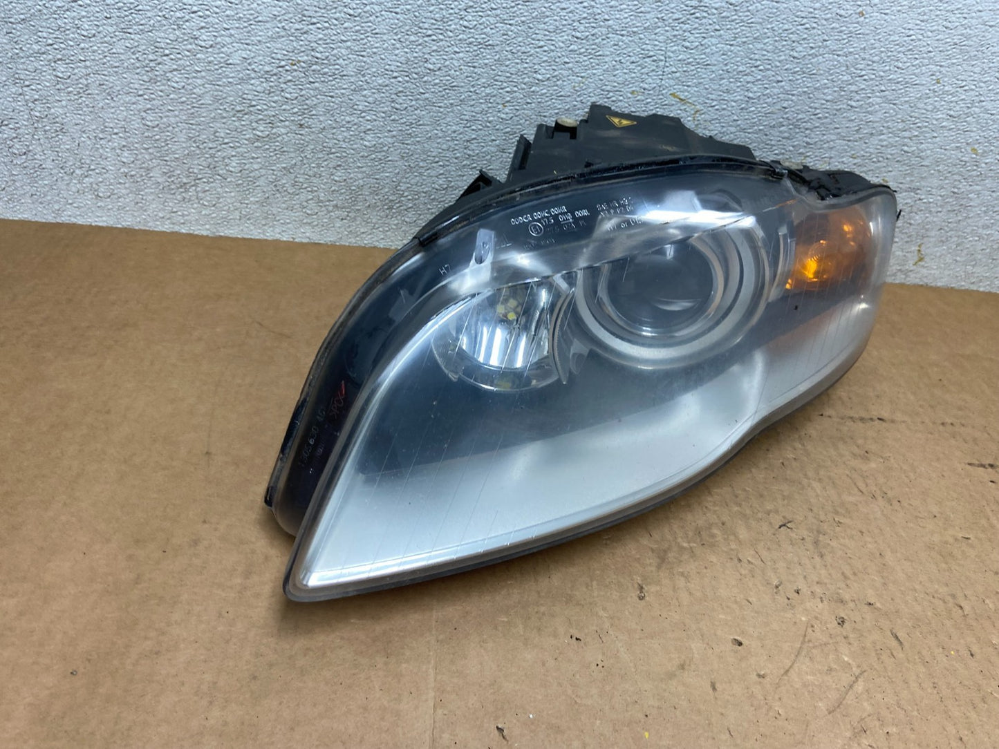 2006 2007 2008 Audi A4 Headlight Xenon Hid Left Driver Side Oem R4677 DW2