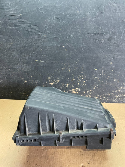 2007 to 2010 BMW X5 Air Intake Cleaner Filter Housing Box OEM Z8214 DG4