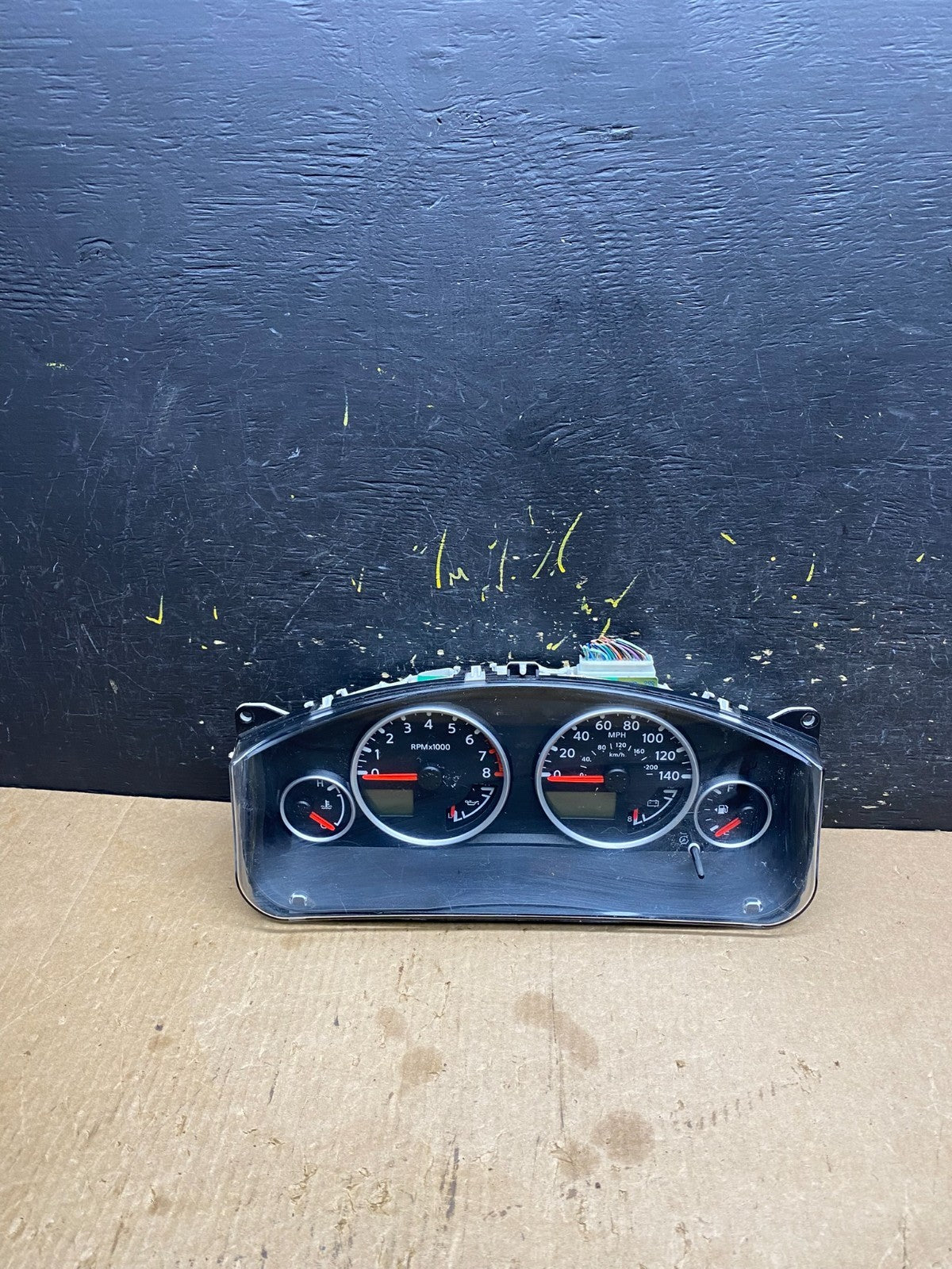 2005 Nissan Pathfinder Speedometer Cluster Gauge OEM  z4606 DG0