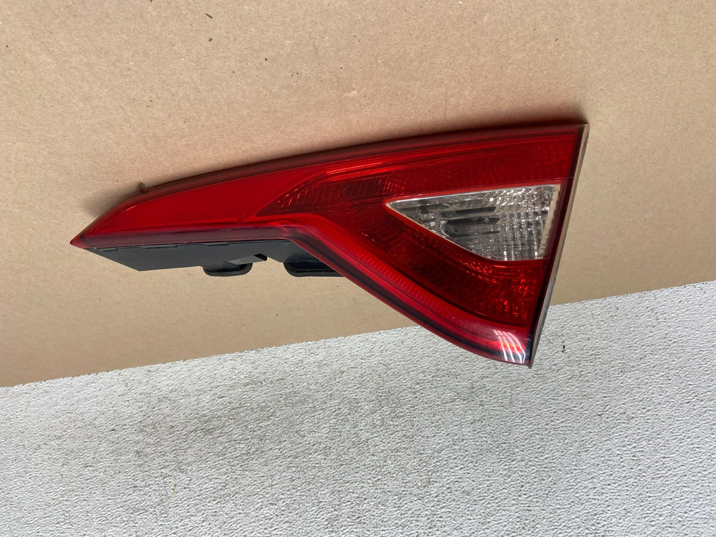 2015 2016 2017 Hyundai Sonata Right Passenger RH Inner Tail Light AG5705 DW0