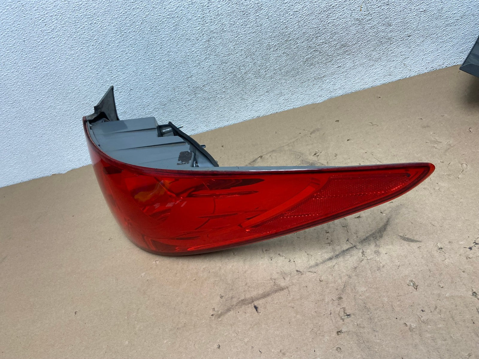 2012 2013 2014 Hyundai Accent Right Passenger RH Side Tail Light AG4209 LK1