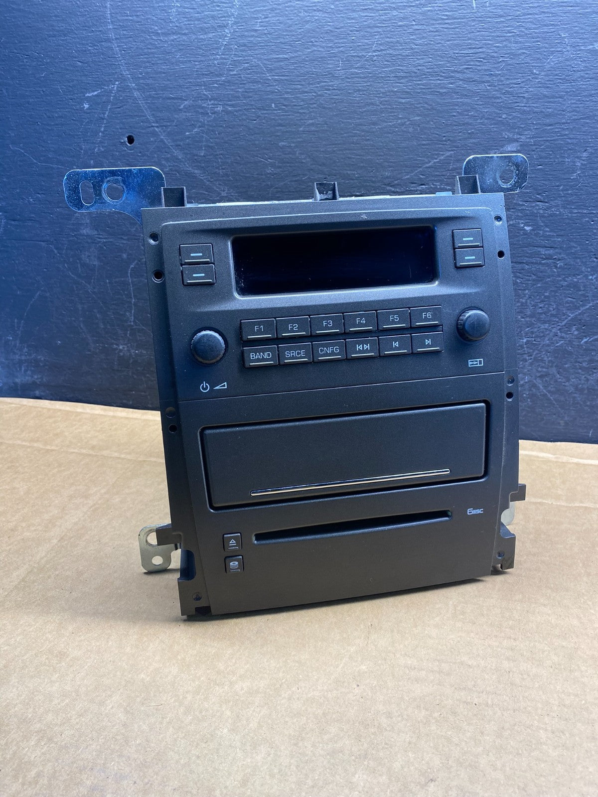 2005 to 2007 Cadillac Escalade Radio CD AM/FM DVD 6 Disc AD7568 DG0