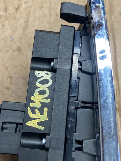 2005 - 2007 Mercedes C230 C240 Center Console Switch Control Unit AE4008 DG7