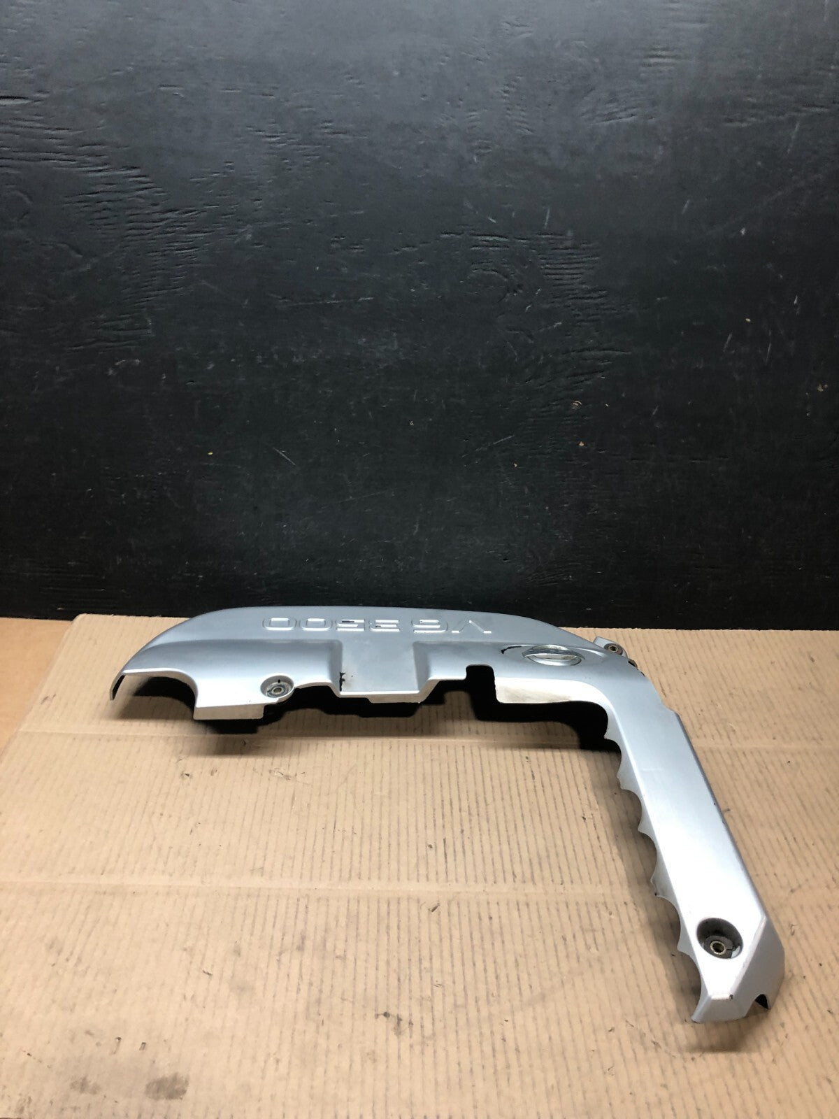 2001 to 2004 Nissan Pathfinder Engine Cover Ornament G58921
