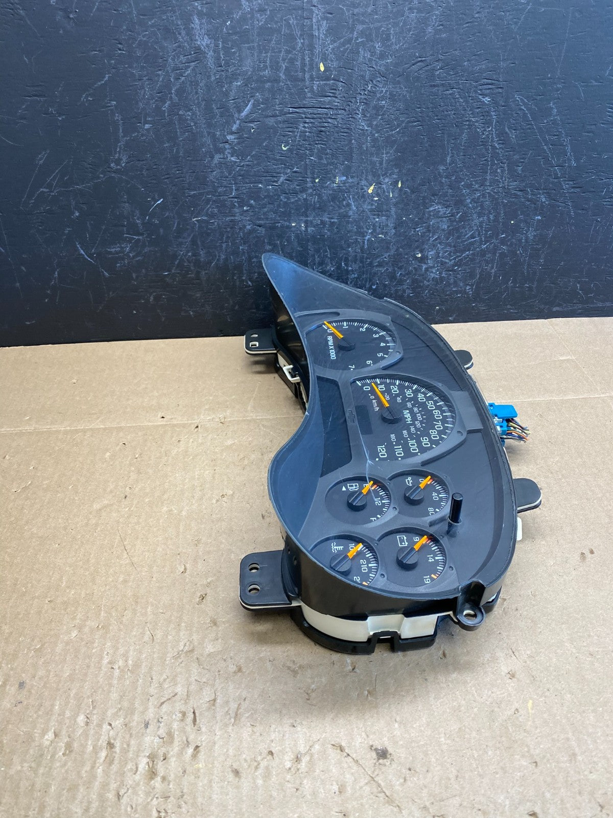 2002 to 2005 Chevrolet Trailblazer Speedometer Cluster Gauge AC6395 DG3