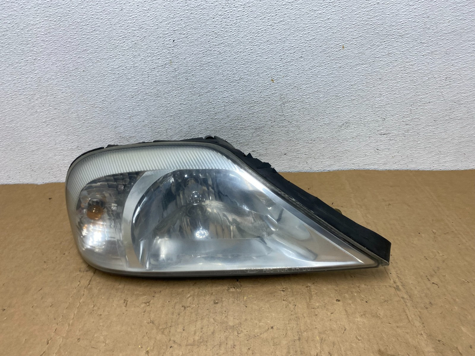 2000 to 2005 Mercury Sable Right Passenger Side Halogen Headlight AD1363 DW0