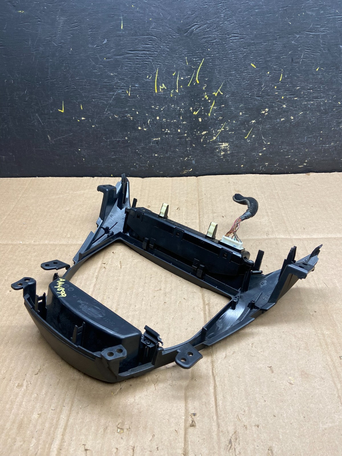 2011-2013 Hyundai Elantra Dash Radio Bezel Clock Display Trim OEM aa4899 DG3