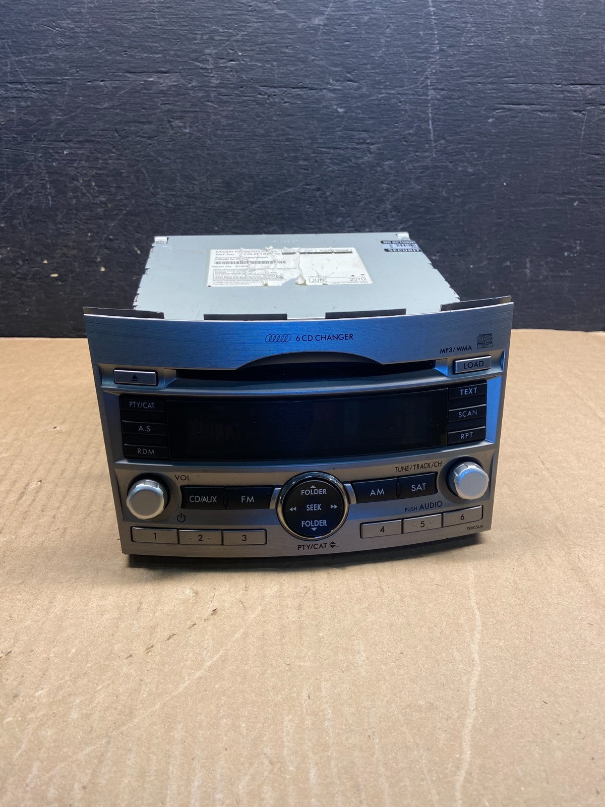 2010 - 2012 Subaru Outback Radio AM/FM CD Player mp3 Audio AF9392 DG0