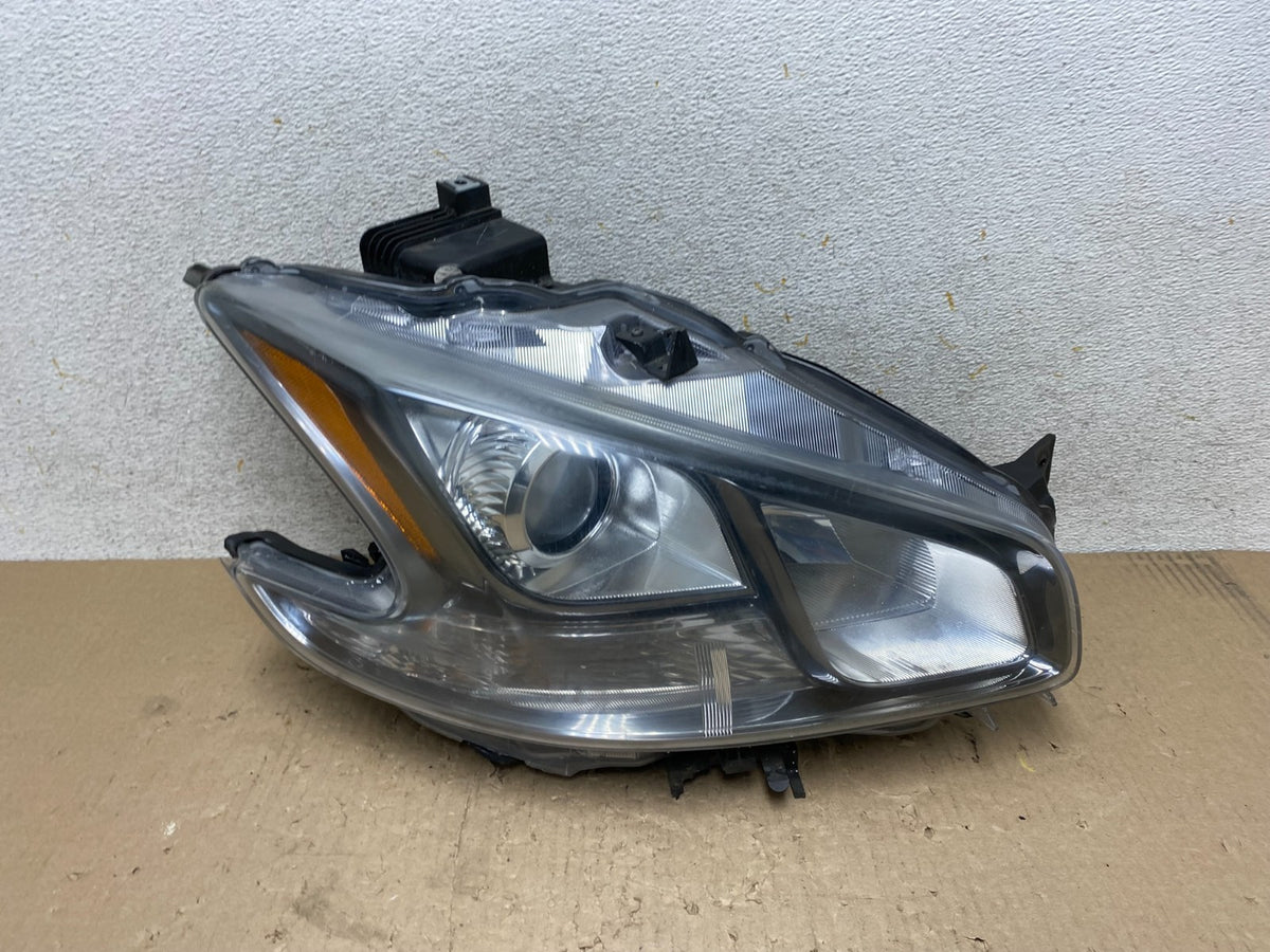 2009 - 2014 Nissan Maxima Headlight Right Passenger Xenon HID AJ2327 DW0