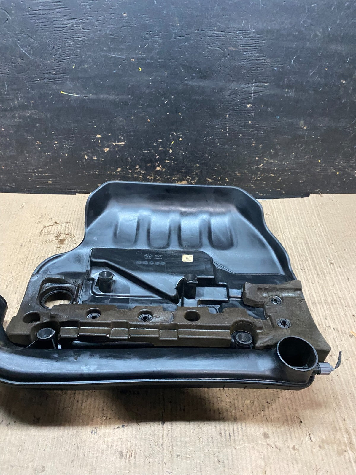 2013 to 2016 Dodge Dart 2.0L Engine Motor Cover Shield V4247 DG4