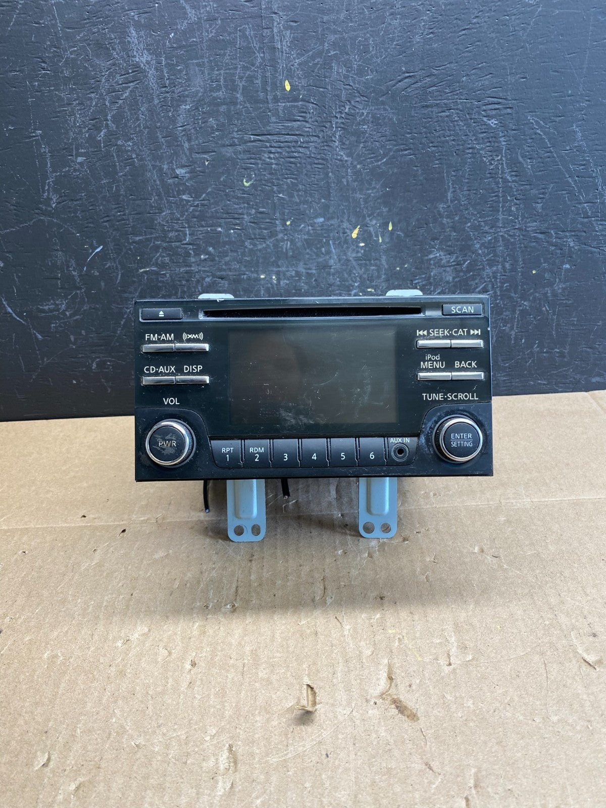 2012 to 2015 Nissan Rogue AM FM XM Radio CD Player Screen Receiver AC6297 DG0
