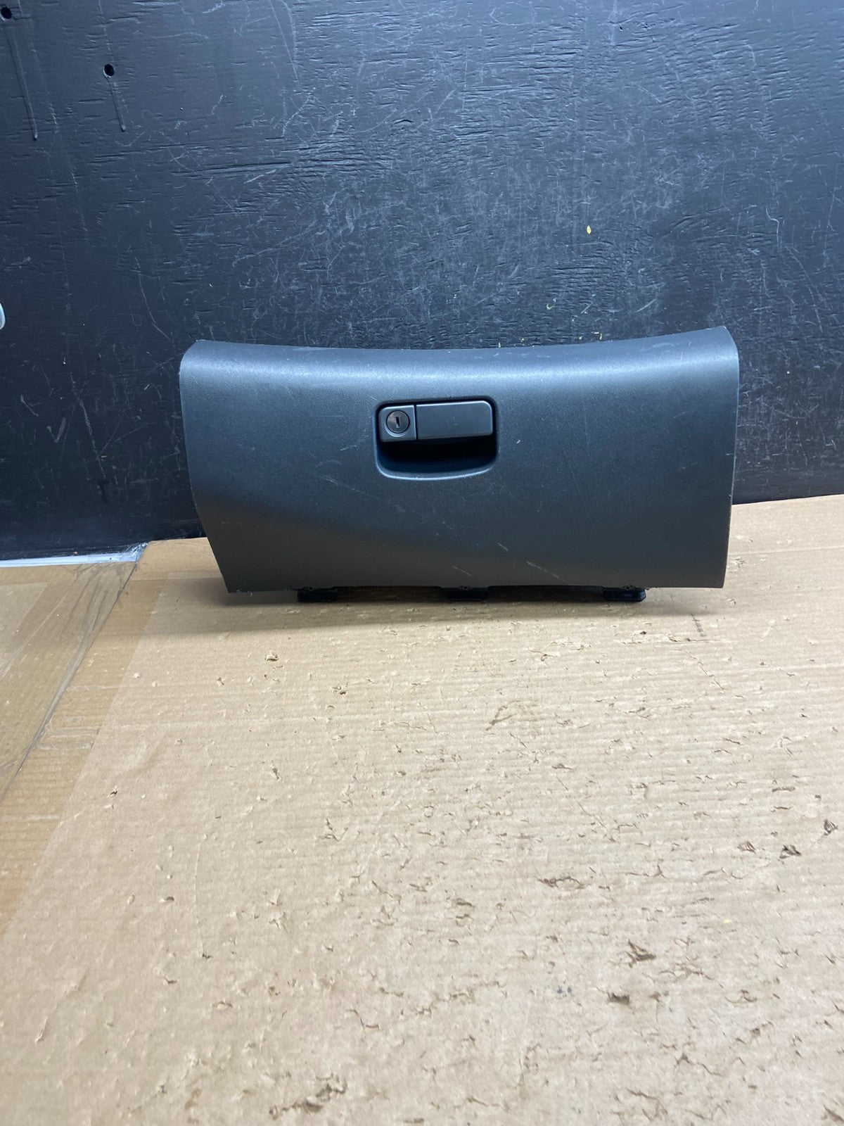 2006-2012 Mitsubishi Eclipse Front Right Passenger Storage Glove Box AG8505 DG0