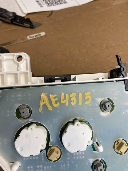 2006 Ford E350 Gauge Speedometer Cluster AE4313 DW7