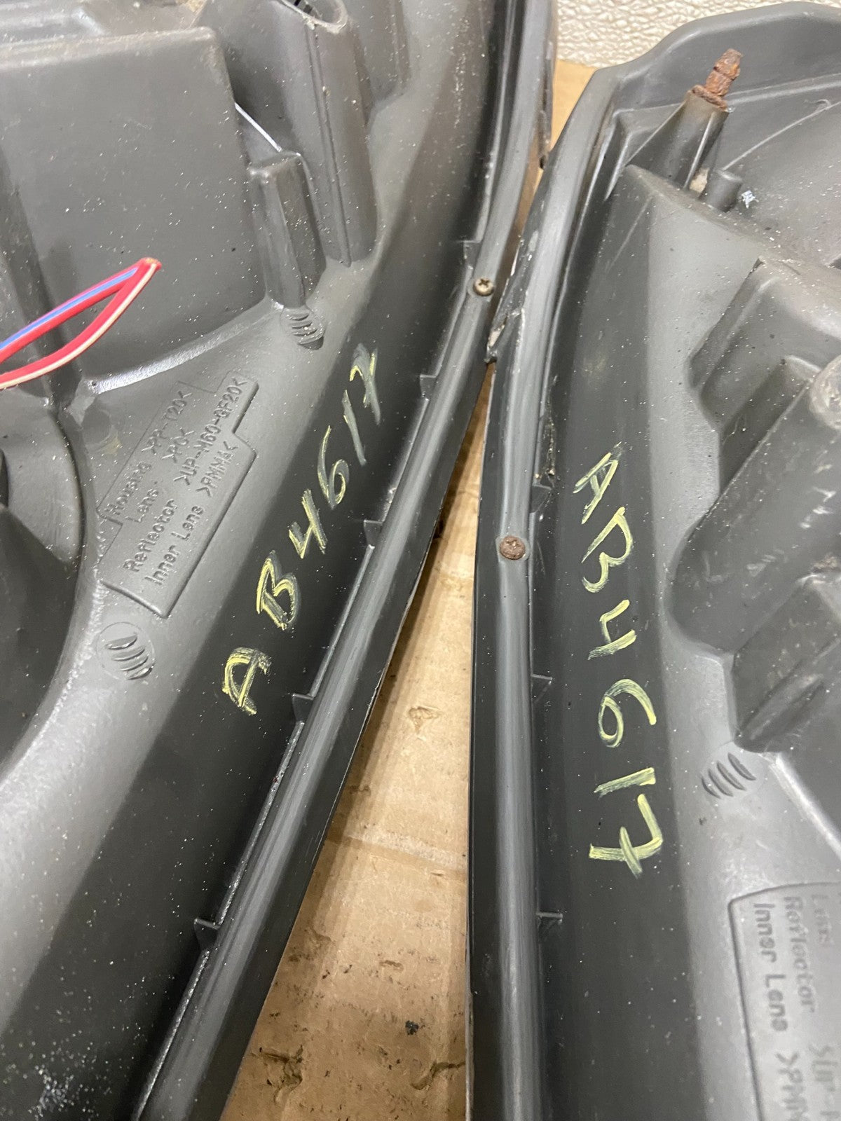 2001 2002 2003 Toyota Highlander Headlights Left+Right Side Oem AB4617 DW8
