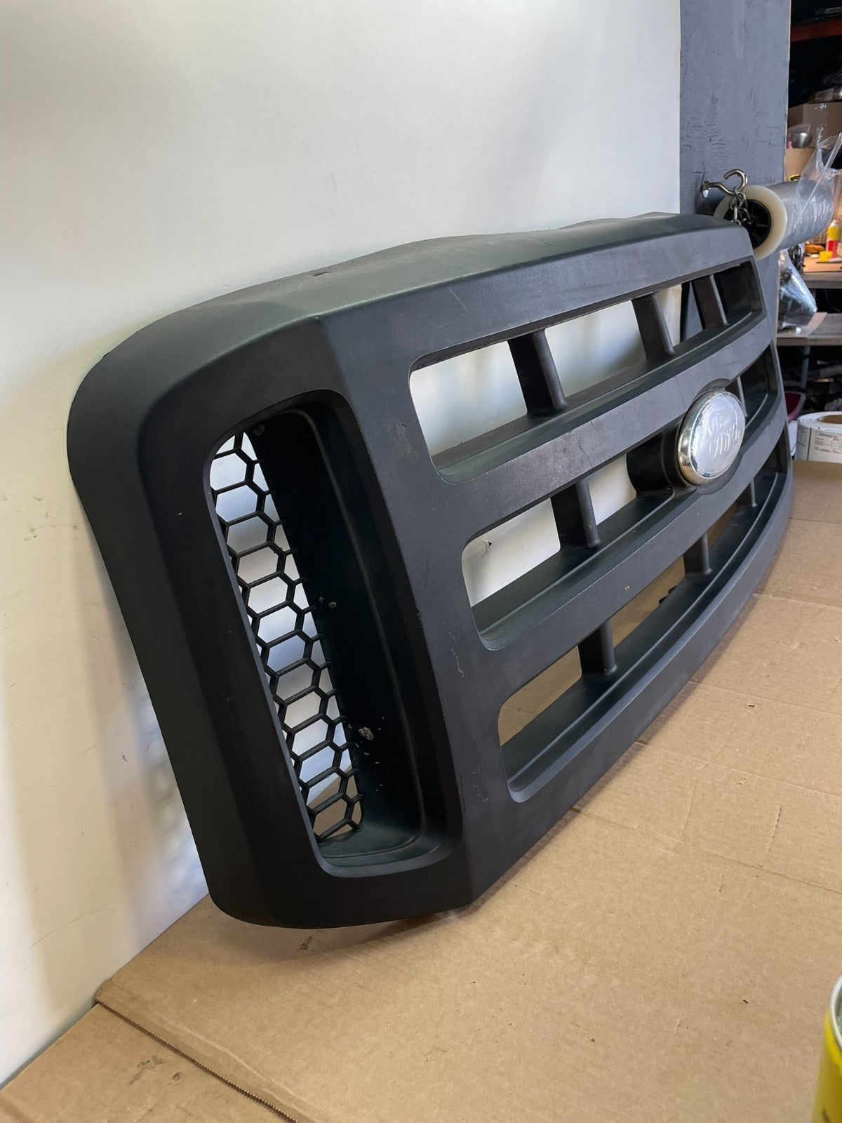 2005 to 2007 Ford Super Duty F250 Front Upper Grill Grille ag9874 DG2