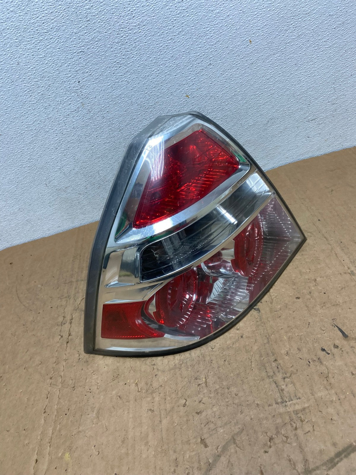2007 - 2008 Chevrolet Aveo Left Driver LH Tail Light AD0506 LK2