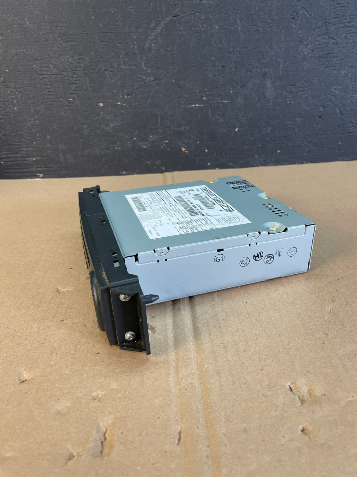 2008 to 2012 Chrysler Town Country DVD Player Receiver AD5939 DG2