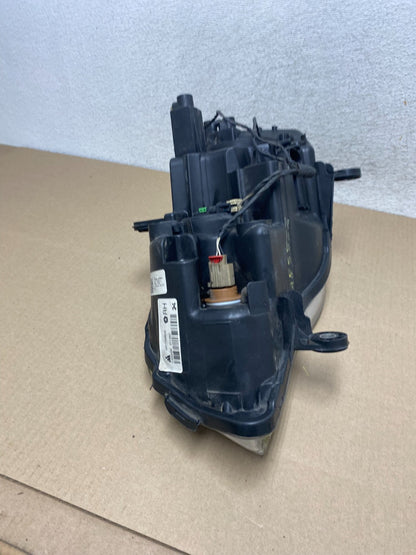 2011 to 2016 Chrysler Town and Country Right Passenger Headlight AG5822 DW8
