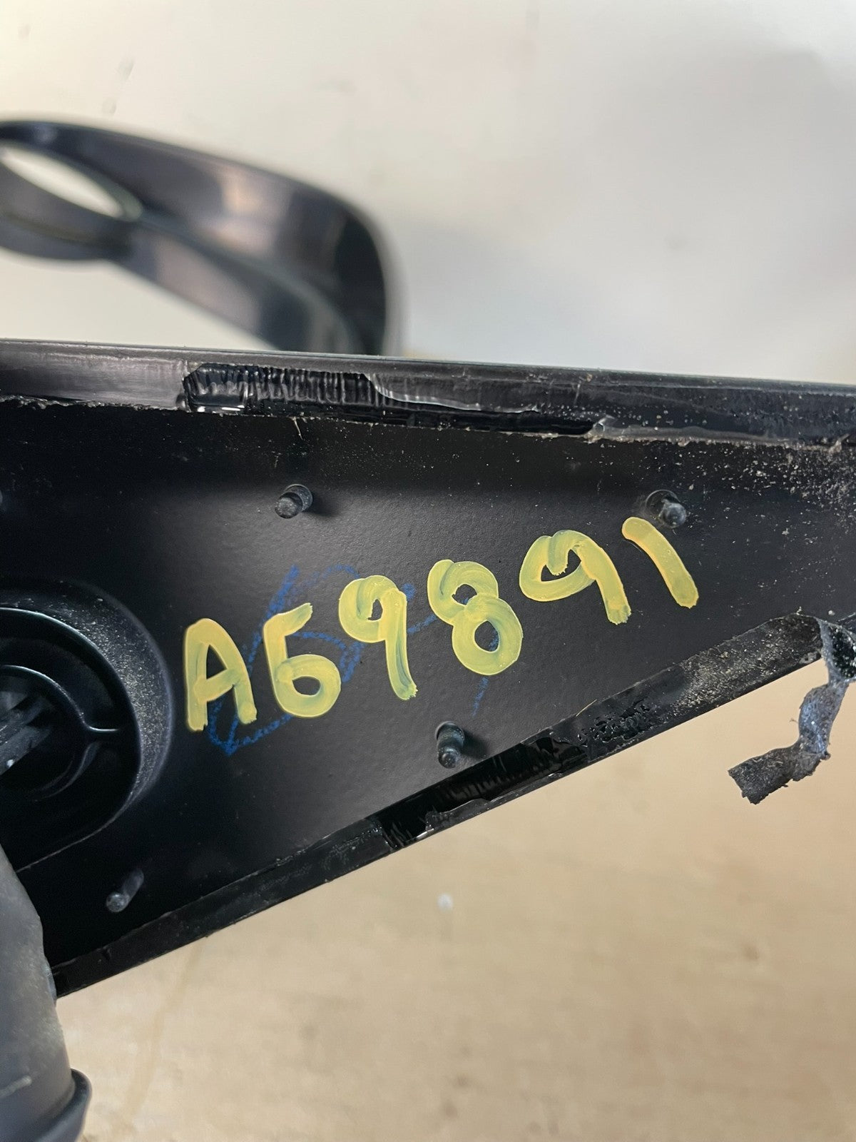 2001 to 2006 Toyota Sequoia Left Driver View Door Mirror AG9891 DW10