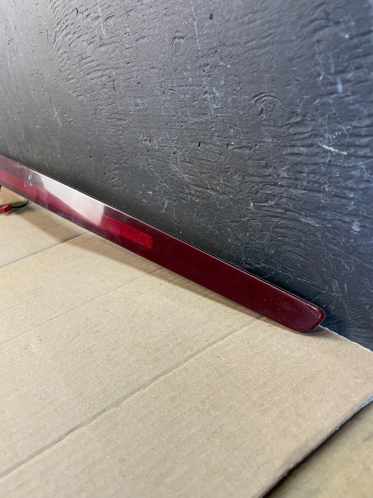 2005 2006 2007 Cadillac Sts Center Trunk Third Brake Led Tail Light Oe AC2091 DG1