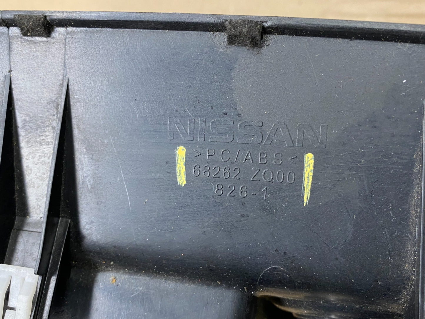 2008 to 2012 Nissan Armada Radio Bezel Cubby Storage Trim Aux AB8659 DG5