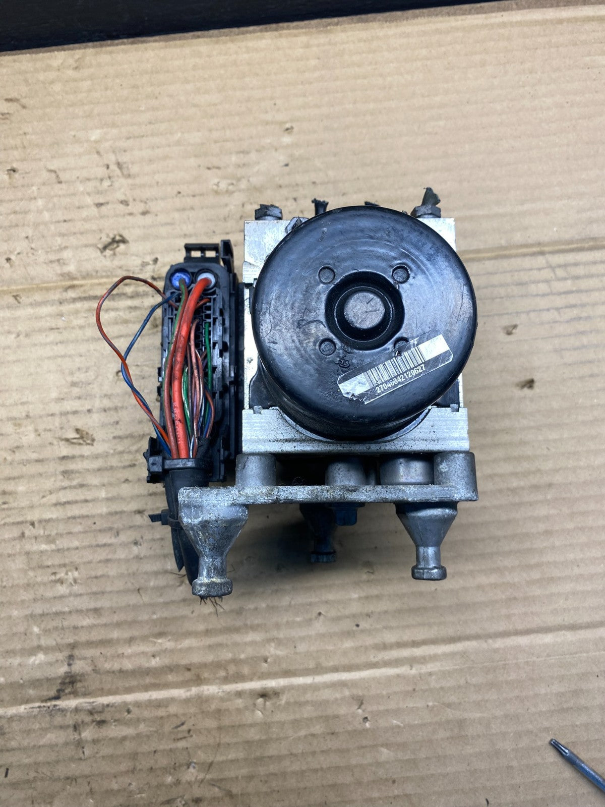 2012 to 2015 Mercedes W204 C250 ABS Anti Lock Brake Pump Module AH7601 DG5