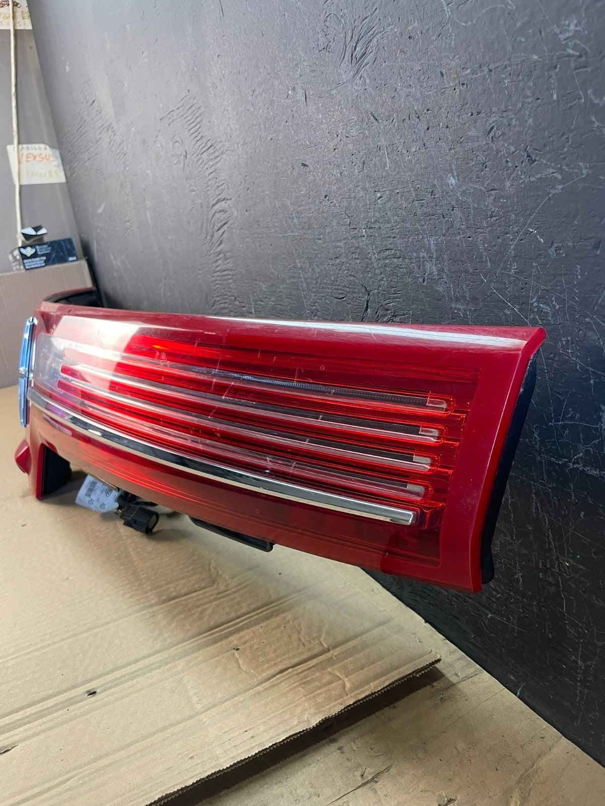 2010 to 2019 Lincoln Mkt Trunk Center Tail Light Panel Camera ac9721 DG1