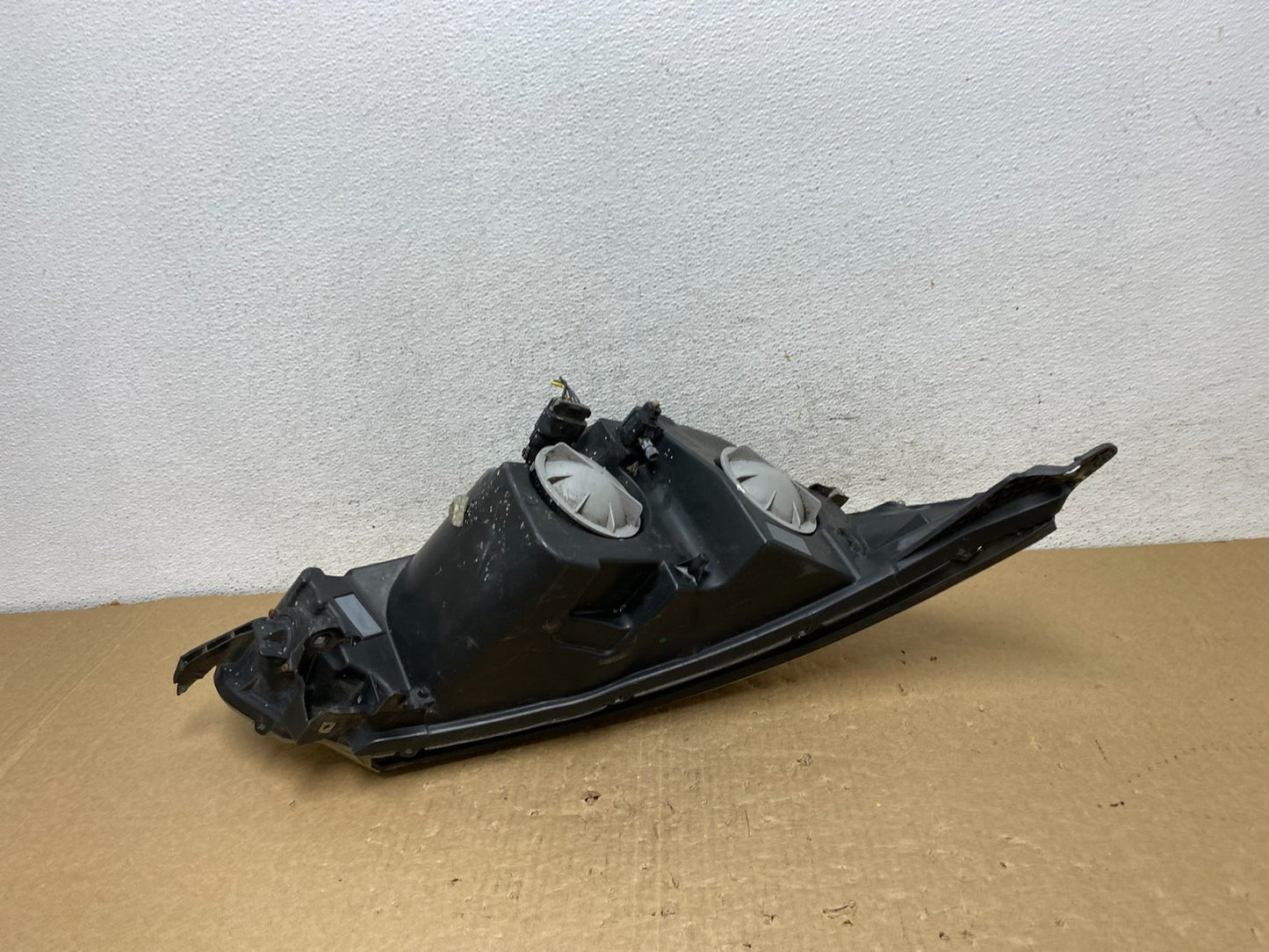 2010 to 2013 Buick Lacrosse Left Driver LH Halogen Headlight AF7437 DW6