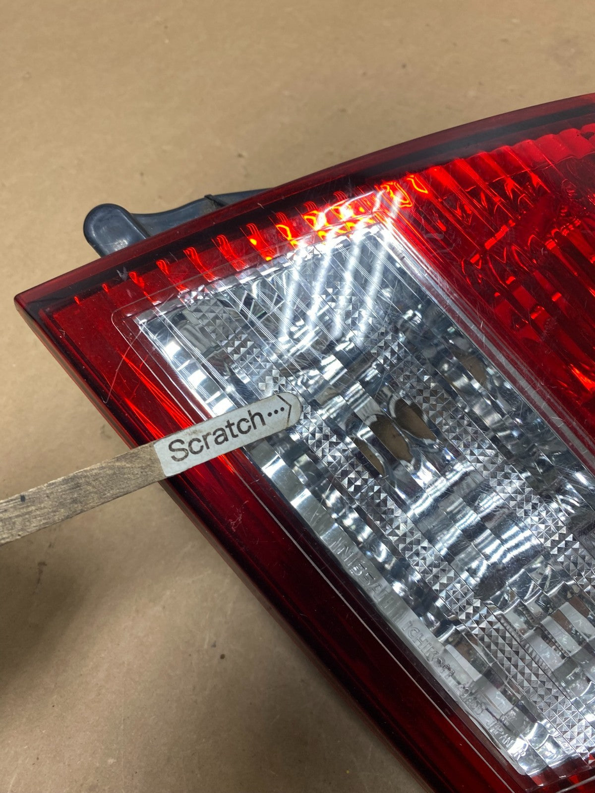 2002-2004 Infiniti i35 Inner Right Passenger Rh Side Tail Light OEM O9778 DW5