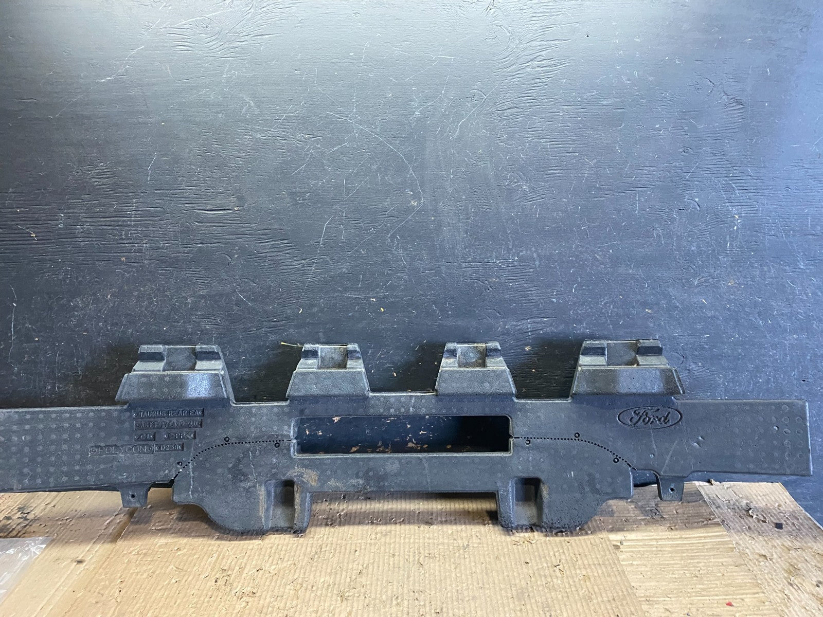 2010 2011 2012 Ford Taurus Rear Bumper Absorber Impact Foam OEM x0004 DG3